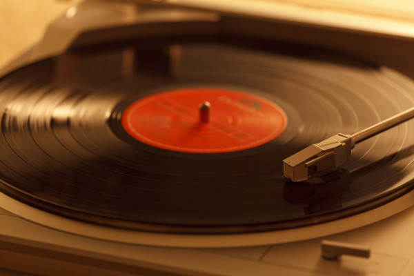 Record Player – Vinyl